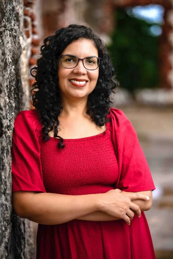 Official author photo of Delise Torres